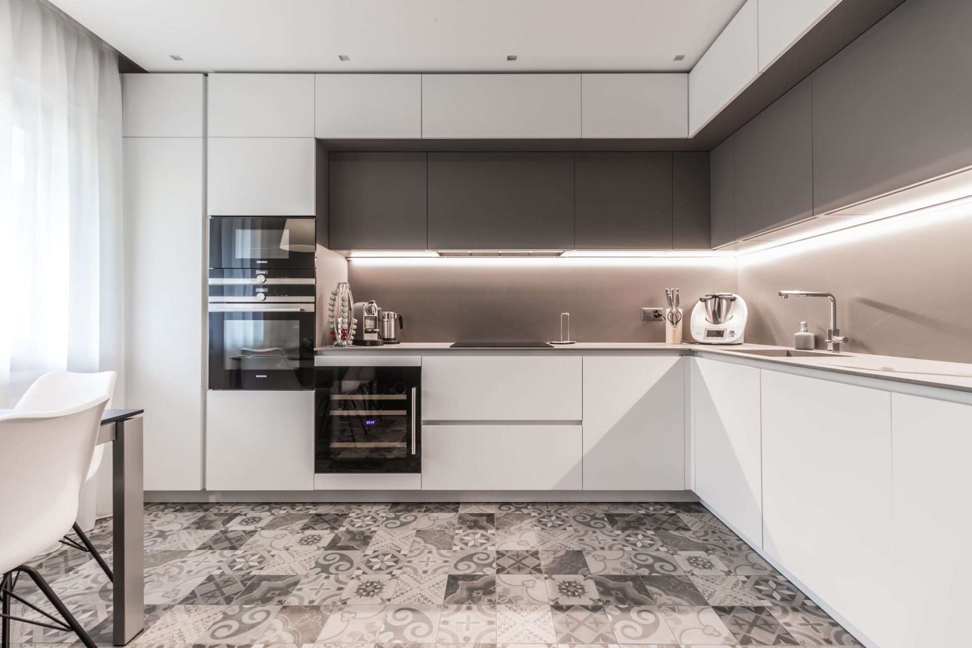 Progetto di una cucina dello studio di architettura di Lugano Desearq